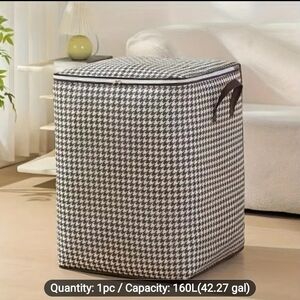 Houndstooth Patterned Laundry Hamper